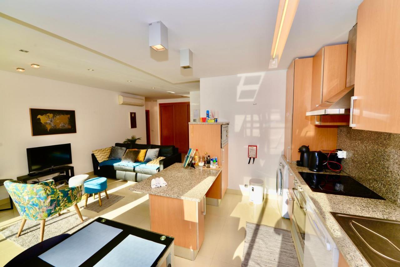 Silver - Apartment For 4 Guests 150M From Beach São Martinho do Porto Esterno foto