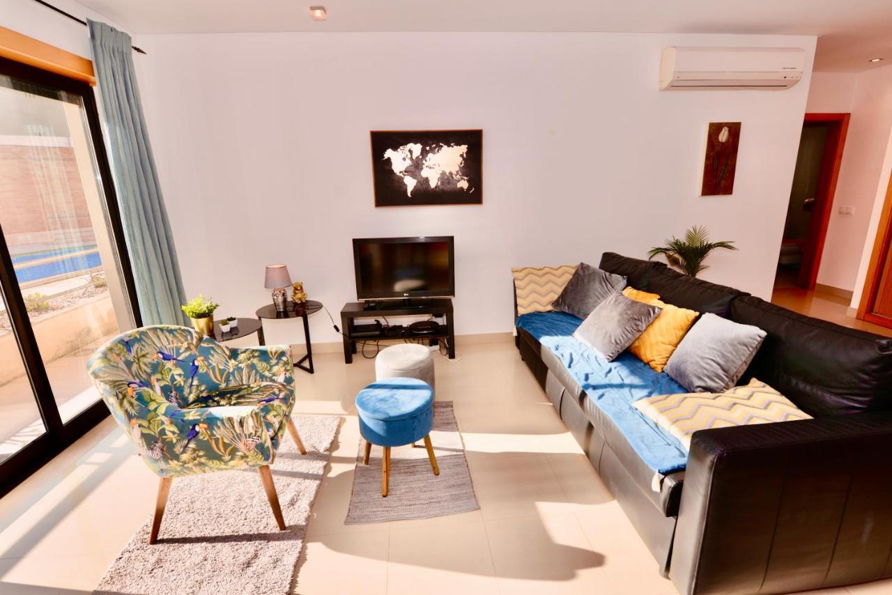 Silver - Apartment For 4 Guests 150M From Beach São Martinho do Porto Esterno foto