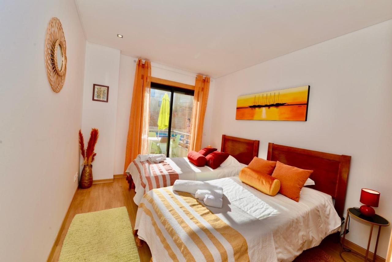 Silver - Apartment For 4 Guests 150M From Beach São Martinho do Porto Esterno foto