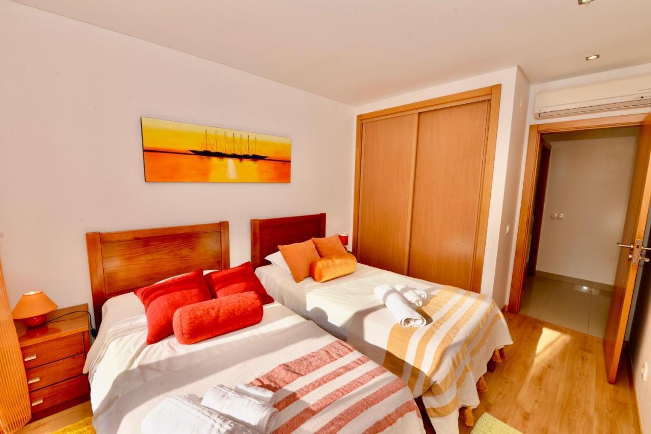 Silver - Apartment For 4 Guests 150M From Beach São Martinho do Porto Esterno foto