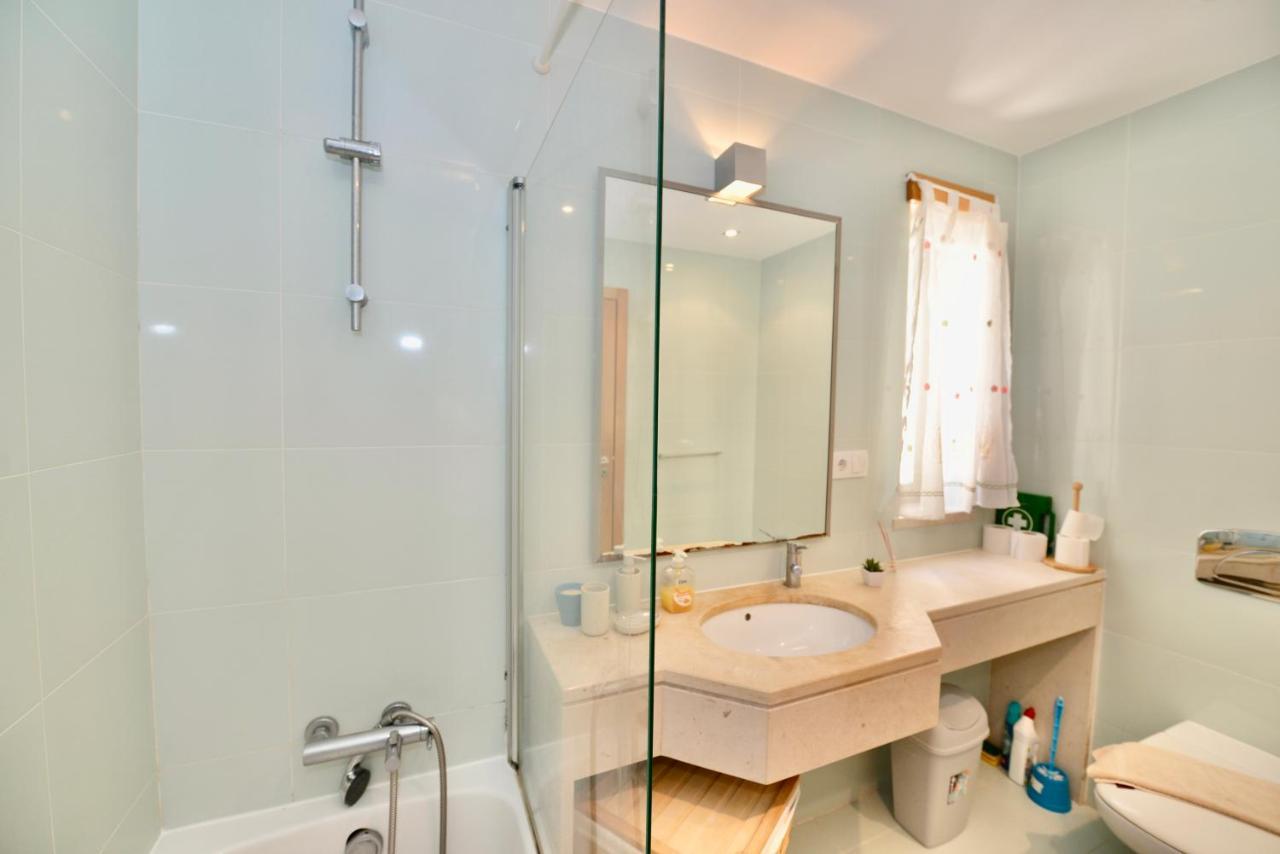 Silver - Apartment For 4 Guests 150M From Beach São Martinho do Porto Esterno foto