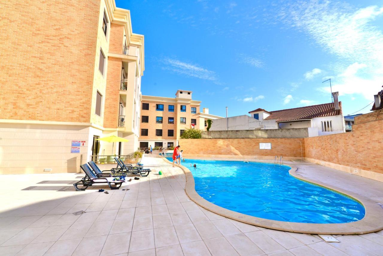 Silver - Apartment For 4 Guests 150M From Beach São Martinho do Porto Esterno foto